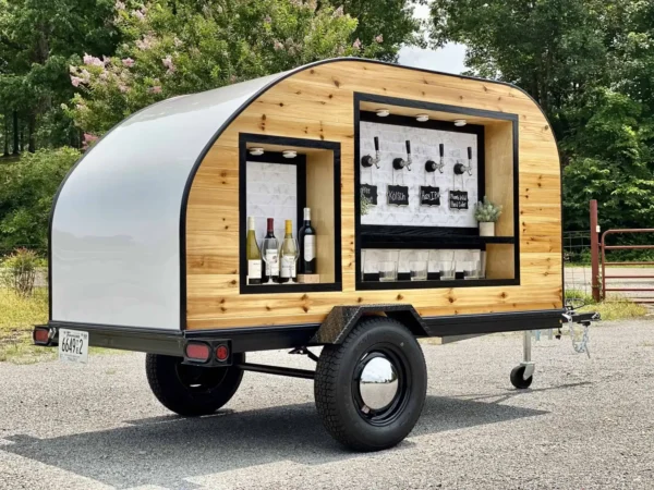Teardrop – Gloss White + Cedar