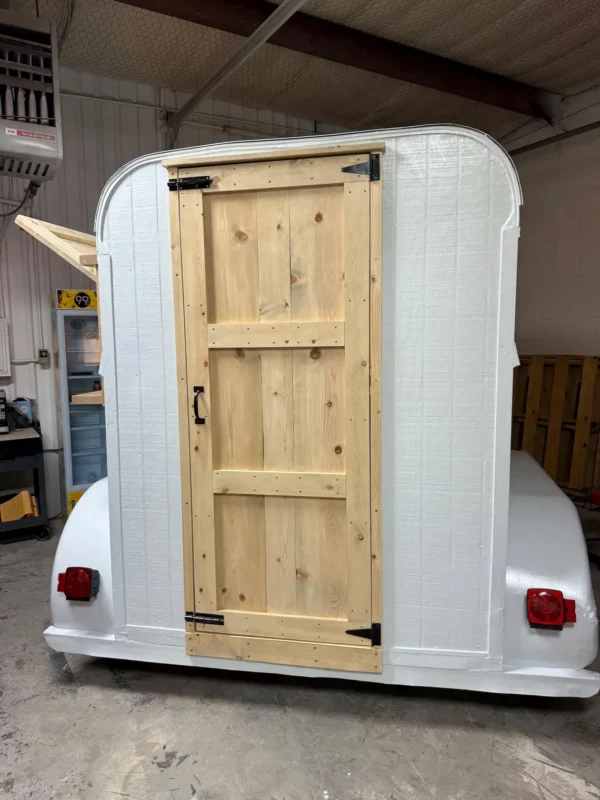 White & Tall 2-Horse Trailer Mobile Bar - Image 2